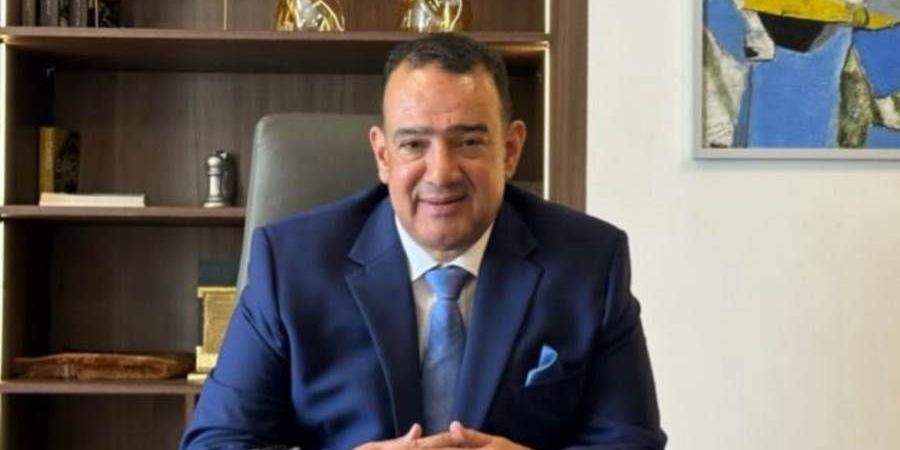 أمين
      صندوق
      اتحاد
      المقاولين
      :
      ارتفاع
      اسعار
      الأسمنت
      يؤثر
      سلبا
      على
      القطاع
      ويزيد
      من
      المعاناة