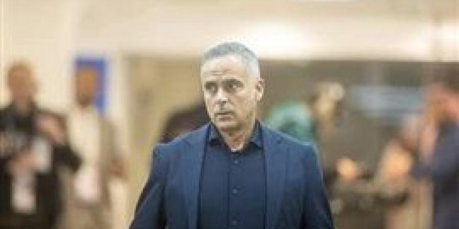 جوميز
      يشكو
      الزمالك
      فى
      الفيفا
      بسبب
      120
      ألف
      دولار