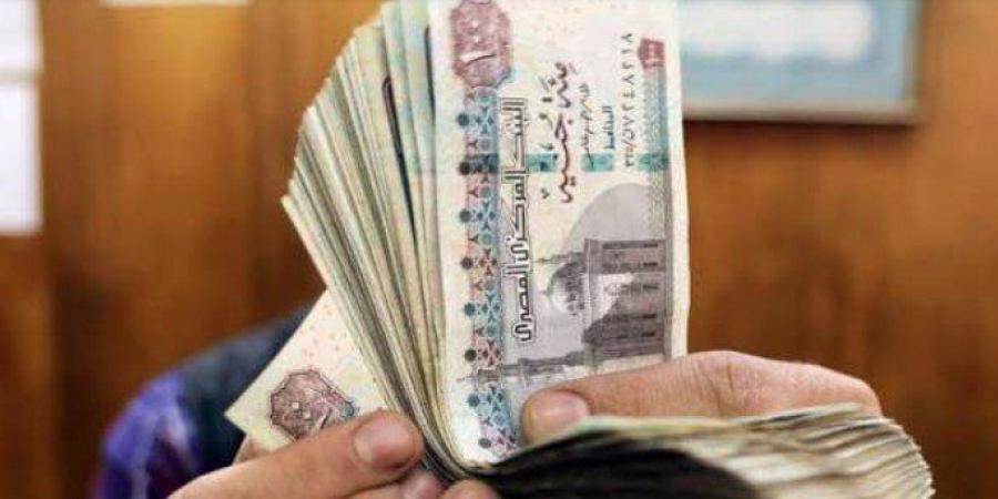 هل
      يستمر
      الانخفاض
      الفترة
      المقبلة؟..
      خبير
      اقتصادي
      يرصد
      أسباب
      تراجع
      سعر
      صرف
      الدولار