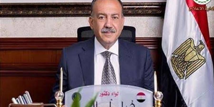 محافظ
      أسيوط
      يتفقد
      محمية
      الوادي
      ...