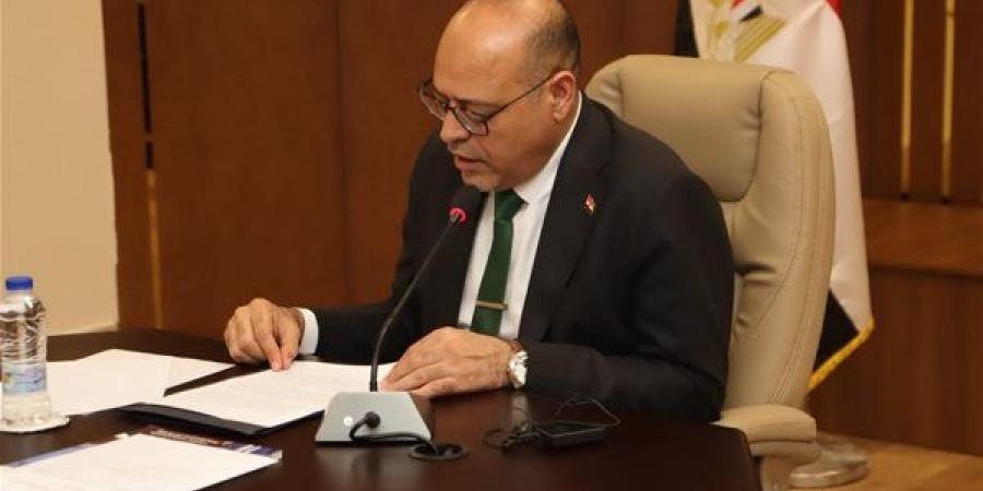 جيران:
      بدء
      اختبارات
      كوادر
      مصرية
      ...