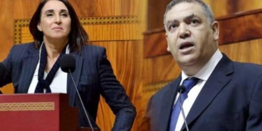 إقامة "حاجز إسمنتي" وسط ساحة تاريخية بطنجة.. منيب تسائل وزير الداخلية