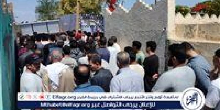 تشييع
      جثمان
      سيدة
      قتلت
      سرقة
      مصوغها
      الذهبية
      بالدقهلية