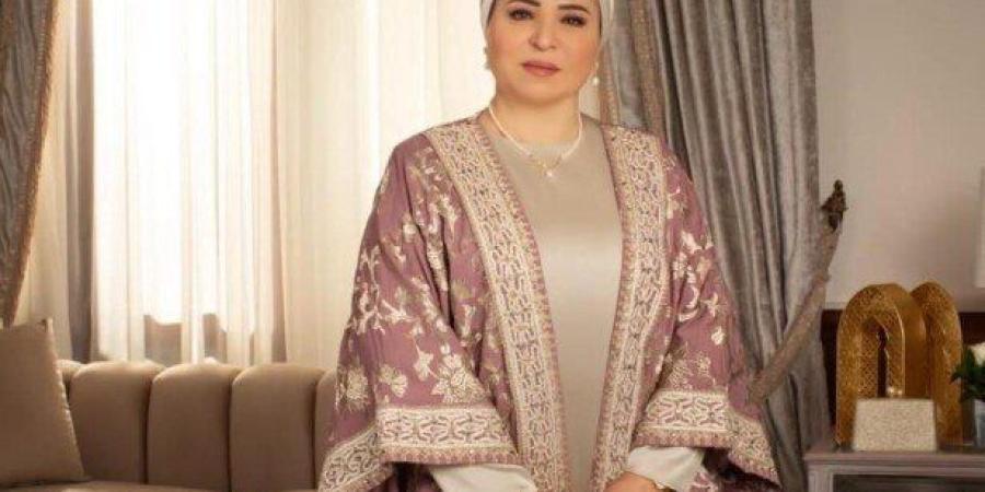 السيدة
      انتصار
      السيسي
      تُهنئ
      الأمتين
      العربية
      والإسلامية
      بعيد
      الأضحى
