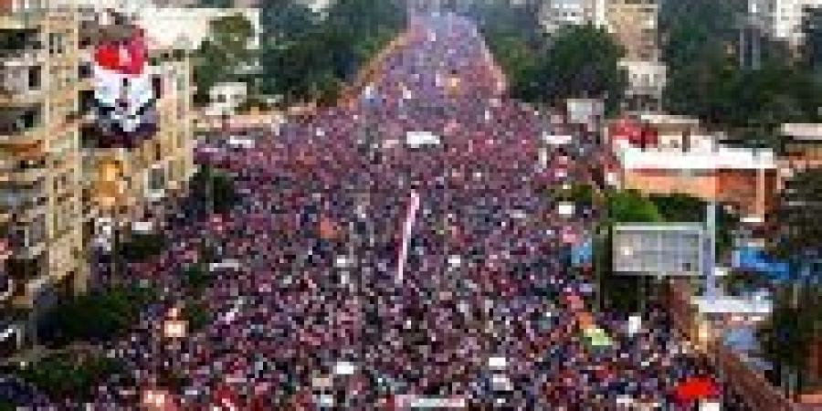 استاذ
      تاريخ:
      ثورة
      30
      يونيو
      منعت
      الدولة
      المصرية
      من
      السقوط