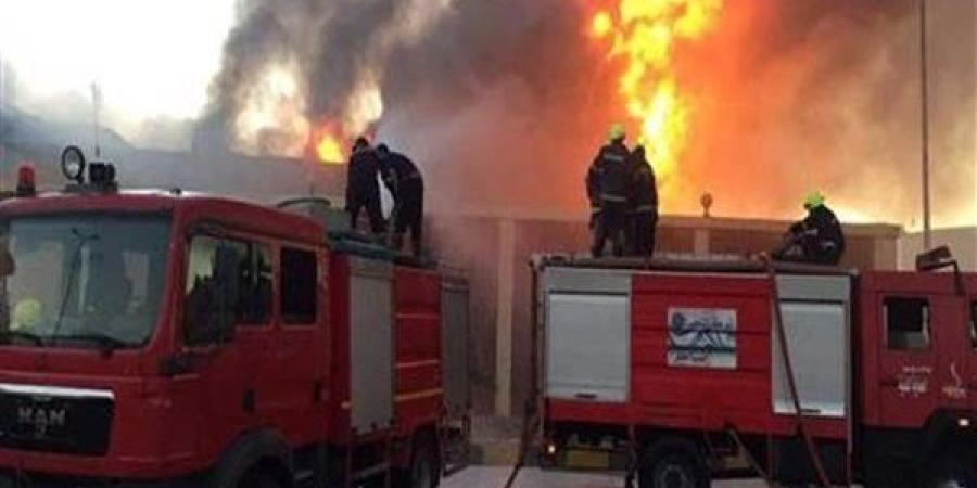 السيطرة
      على
      حريق
      منزل
      بباب
      الشعرية
      دون
      إصابات