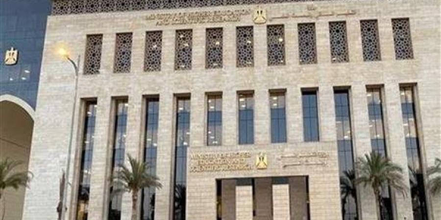 التعليم
      العالي:
      استئناف
      سلسلة
      “العيد
      صحة”
      بالتعاون
      مع
      معهد
      تيودور
      بلهارس
      للأبحاث