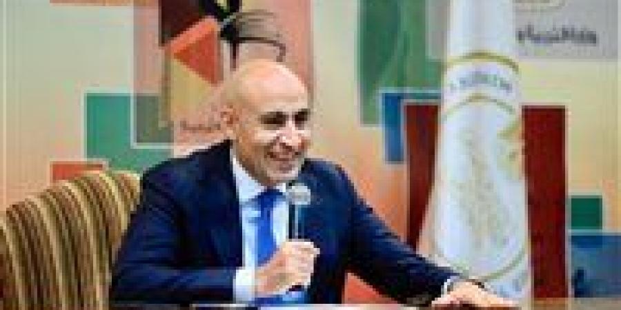 يطبق
      لأول
      مرّة..
      قرار
      من
      وزير
      ...