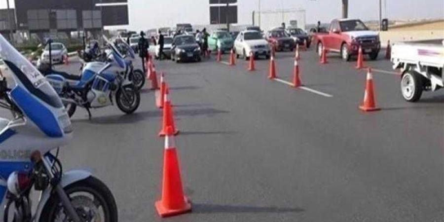 المرور
تتمكن
من
ضبط
55792
مخالفة
مرورية
متنوعة
خلال
24
ساعة