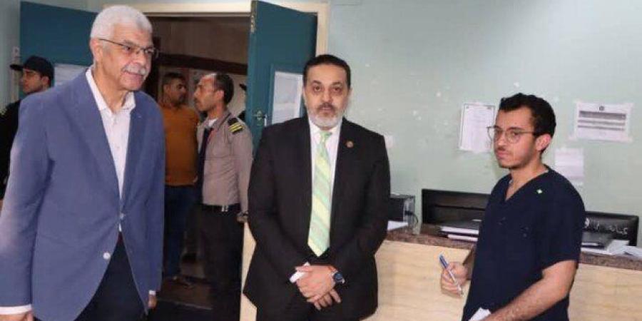 رئيس
      جامعة
      المنوفية
      يتفقد
      معهد
      الكبد
      القومي