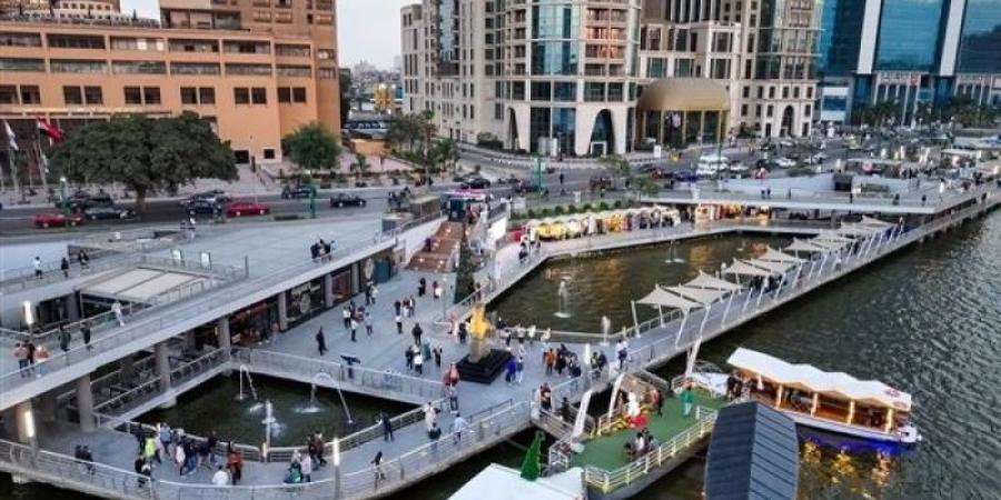 ممشى
      أهل
      مصر
      يتحول
      لوجهة
      ترفيهية
      في
      العيد