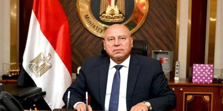 الصناعة:
      استمرار
      فتح
      باب
      التقدم
      والحجز
      إلكترونيًا
      عبر
      منصة
      مصر
      الصناعية
      الرقمية