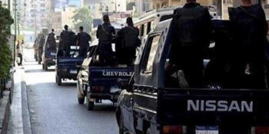 كشف
      حقيقة
      فيديو
      متداول
      لقيام
      بعض
      الأشخاص
      يحملون
      جنسية
      إحدى
      الدول
      بالإتجار
      فى
      المواد
      المخدرة
      بالقاهرة