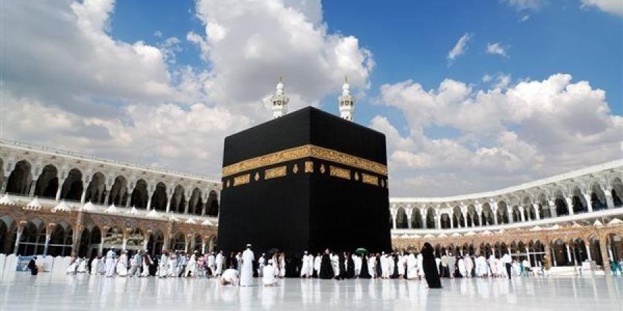 مجلس
      حكماء
      المسلمين
      يهنئ
      المملكة
     ...