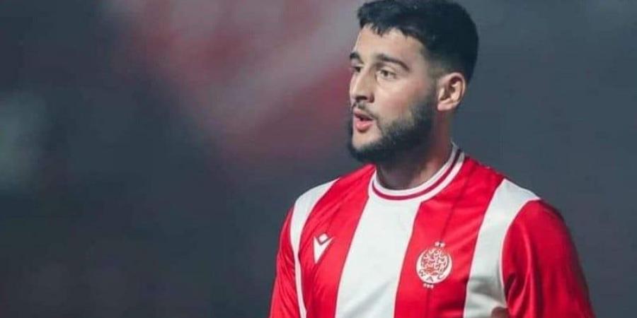 الشادلي
      ينتقل
      من
      الوداد
      إلى
      العين