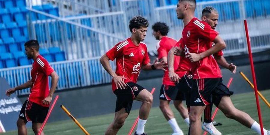 الأهلي
      يسيطر
      على
      قائمة
      الأغلى
      ...