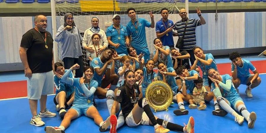 نساء
      الزمامرة
      يتوجن
      ببطولة
      الفوتسال