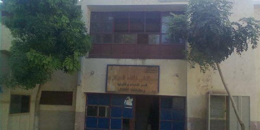 مستشفى
      بلا
      مرضى
      ووحدات
      بلا
      ...