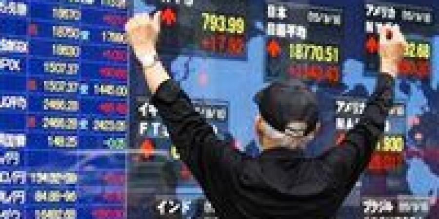 مؤشر
      نيكاي
      الياباني
      يقفز
      1%
      مدعوما
      بارتفاع
      أسهم
      الرقائق
      الإلكترونية
