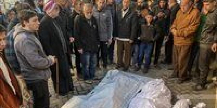 ارتفاع
      شهداء
      حرب
      غزة
      إلى
      54
      ألفًا
      و927
      منذ
      أكتوبر
      2023