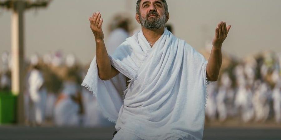 كأنك
      تراه