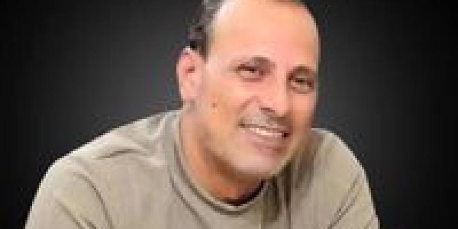 تقديرًا
      لبطولته
      الخالدة..
      حزب
      مصر
      أكتوبر
      يعلن
      عن
      دعم
      أسرة
      الشهيد
      خالد
      شوقي
      بـ
      10
      آلاف
      جنيه
      شهريًا