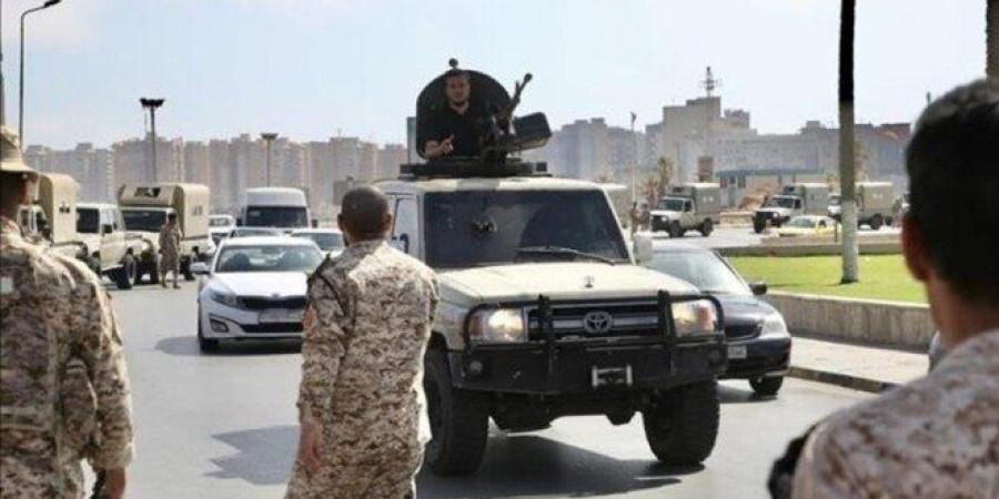 ليبيا..
      طرابلس
      تستعيد
      هدوءها
      بعد
      ليلة
      من
      الاشتباكات
      وحقوق
      الإنسان
      تحذر
      من
      خرق
      وقف
      إطلاق
      النار