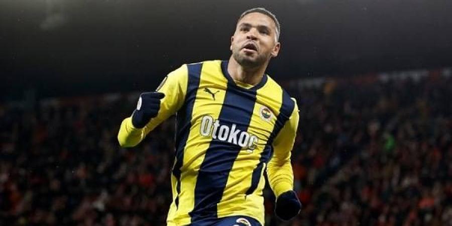 ويست هام وأستون فيلا يتنافسان على خدمات النصيري