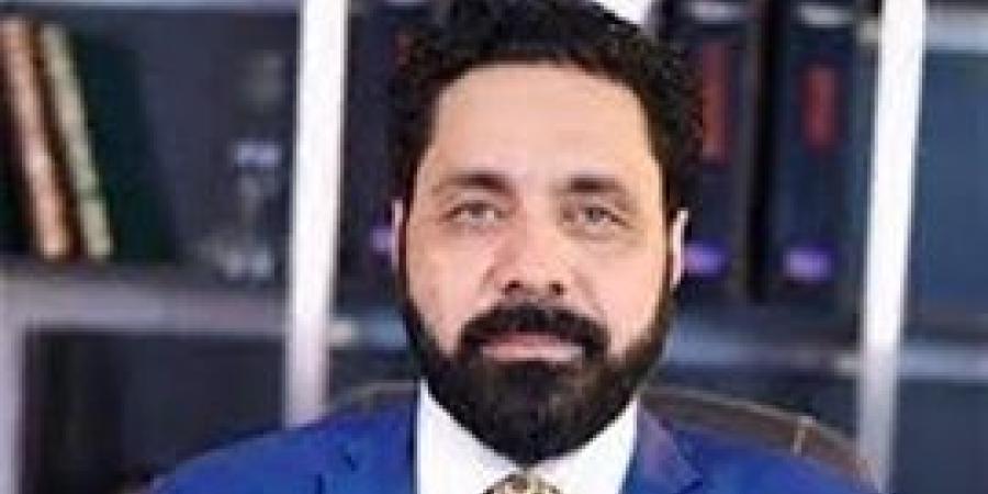 النائب
      محمود
      عطية:
      المنصة
      الموحدة
      للتراخيص
      تخفف
      أعباء
      المستثمرين