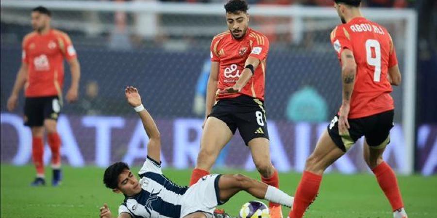 مشاهدة..
      بث
      مباشر
      الشوط
      الثاني
      ...