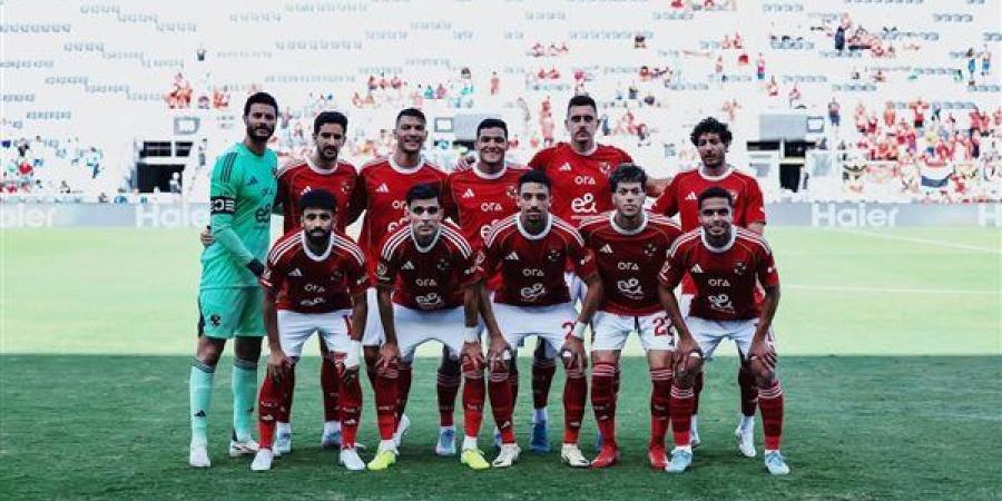 تريزيجيه
      يسجل
      هدف
      التعادل
      للأهلي
      في
      شباك
      باتشوكا
      المكسيكي