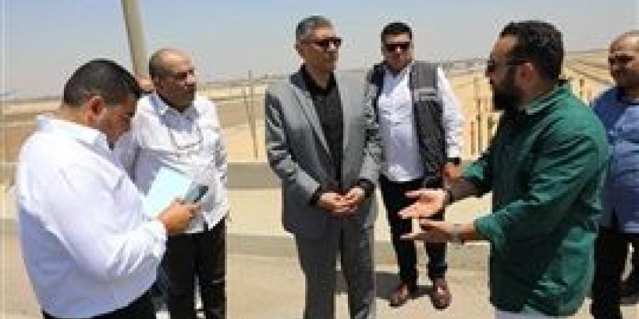 محافظ
      الجيزة
      يتابع
      الاستعدادات
      في
      محيط
      مطار
      سفنكس
      والطرق
      المؤدية
      الي
      المتحف
      المصري
      الكبير
