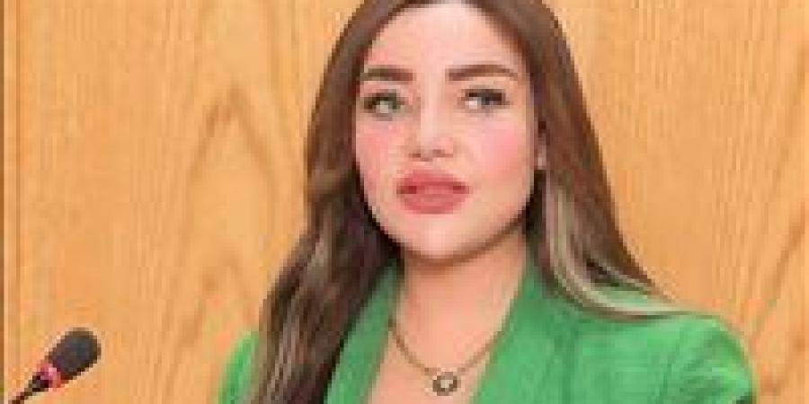 رسالة
      ماجستير
      بجامعة
      عين
      شمس
      ...
