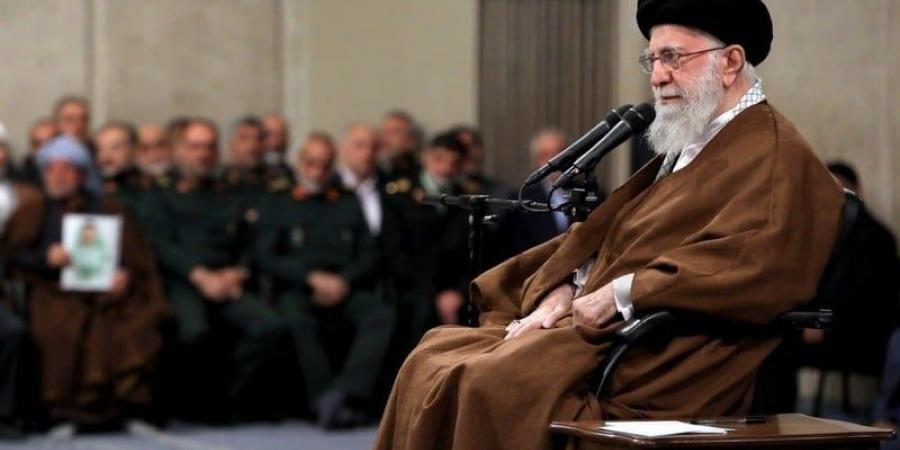 إسرائيل
      "لا
      تخطط"
      لقتل
      مرشد
      إيران