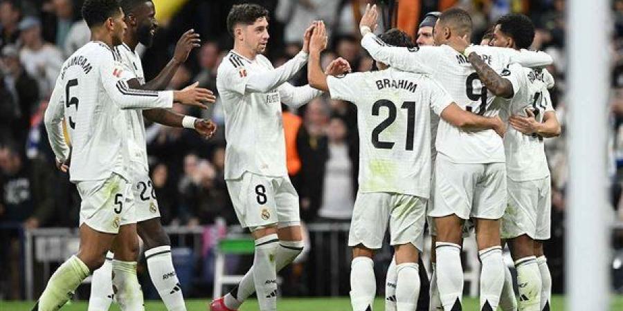 ريال
      مدريد
      يتصدر
      حتى
      في
      ...