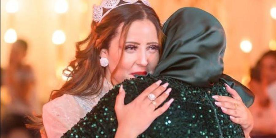 تأجيل
      دعوى
      وقف
      إعدام
      قاتلة
      والدتها
      ببورسعيد
      لـ8
      سبتمبر