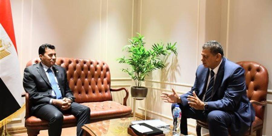 خالد
      فتحي
      رئيسًا
      للجنة
      العليا
      المنظمة
      لبطولة
      العالم
      لكرة
      اليد
      للناشئين