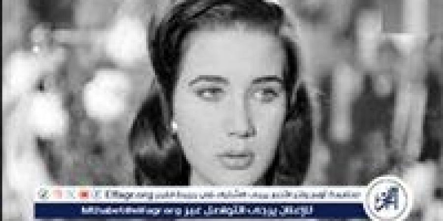 في
      ذكرى
      ميلاد
      “قطة
      الشاشة”
      زبيدة
      ثروت..
      أميرة
      الرومانسية
      التي
      أحبها
      عبد
      الحليم
      ورفضتها
      العائلة
      (تقرير)
