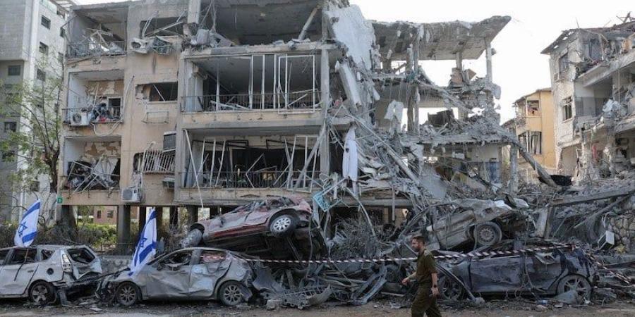 دفعة
      جديدة
      من
      صواريخ
      إيران
      تهز
      تل
      أبيب
      ..
      ودمار
      واسع
      بمناطق
      إسرائيلية