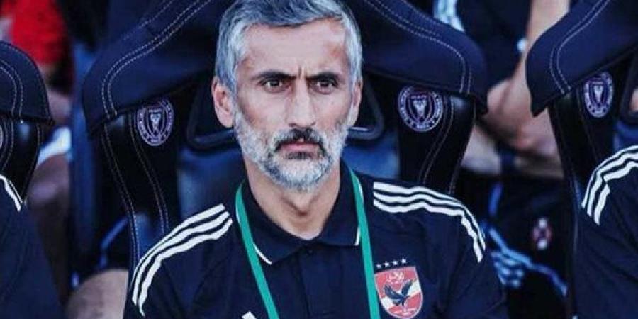 مدرب
      الأهلي
      يُجبر
      على
      خلع
      شارة
      التضامن
      مع
      فلسطين
      بقرار
      من
      فيفا