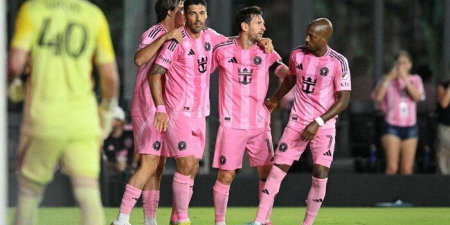 بقيادة
      ميسي..
      ماسكيرانو
      يعلن
      تشكيل
      إنتر
      ميامي
      أمام
      الأهلي
      في
      كأس
      العالم
      للأندية
      2025