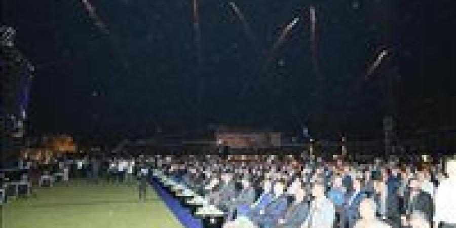 بحضور
      رئيس
      الحزب
      والأمين
      العام
      ووزيري
      الشباب
      والشئون
      النيابية
      ومحافظ
      الإسكندرية..
      "مستقبل
      وطن"
      يطلق
      مؤتمر
      شباب
      الدلتا
      بمشاركة
      20
      ألف
      شاب
