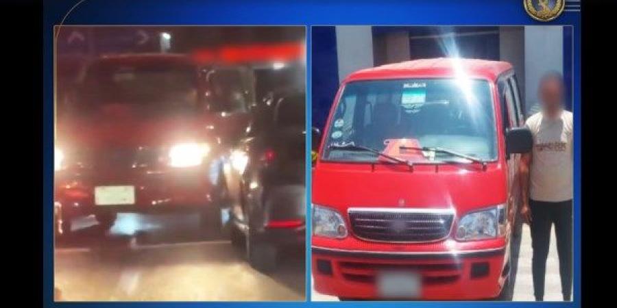 بيختصر الطريق.. سقوط سائق ميكروباص سار عكس الاتجاه بالزقازيق
